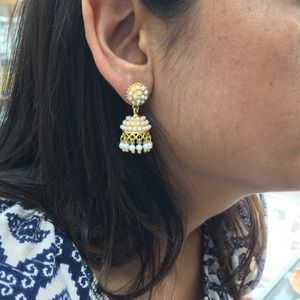MINI PEARL CHANDELIER EARRINGS